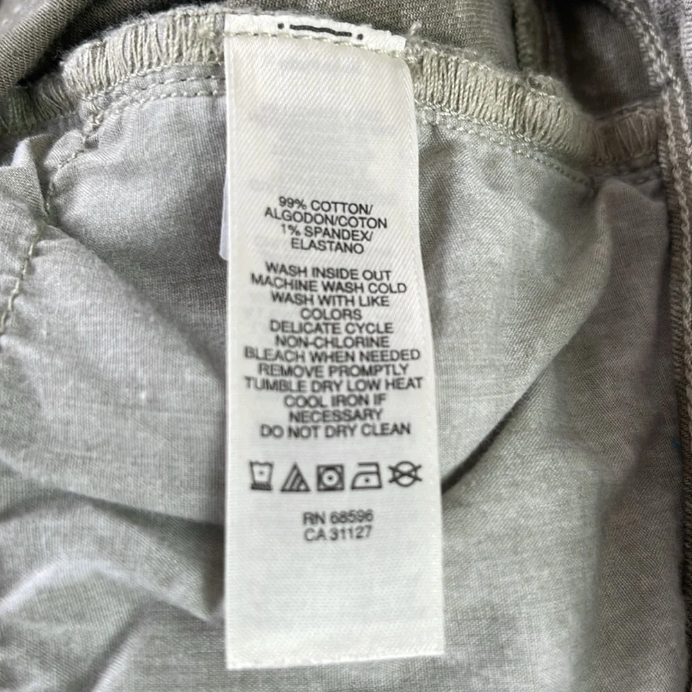 NWT DKNY - Mercer Skinny washed moss green colored jeans - size 18W